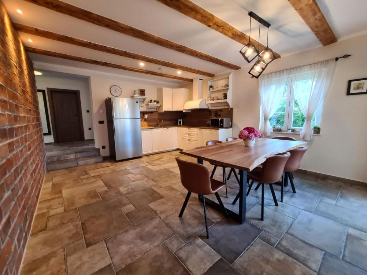 Villa Lulu Kamena Villa S Maslinikom Otok Krk Dobrinj Selo Gostinjac Krk Town Eksteriør bilde